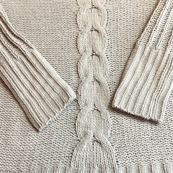 Venus Beige Loose Chunky Cable Knit Soft Chenille Sweater Rolled Crewneck SZ M - Picture 8 of 8